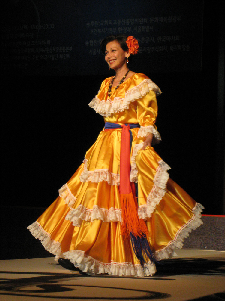 전통의상패션쇼_(1)