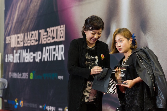 1017-메이크업어워드(박나래)2