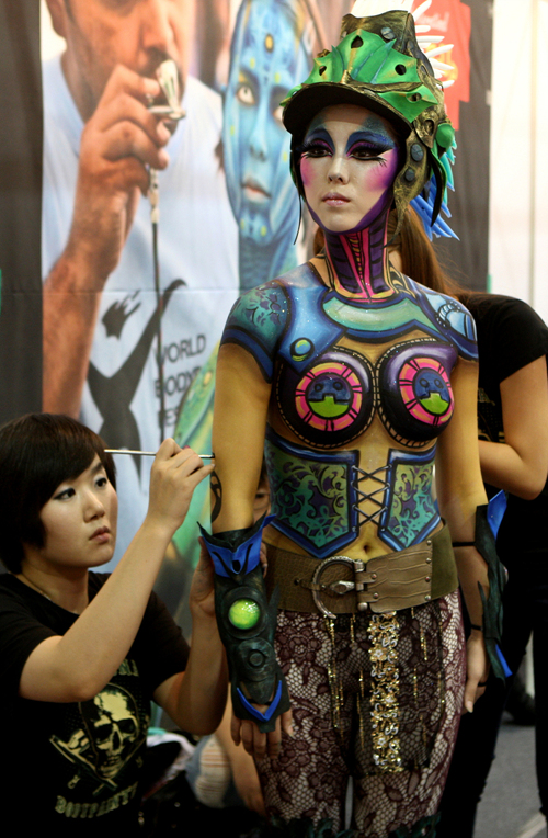 축하작품(바디페인팅)